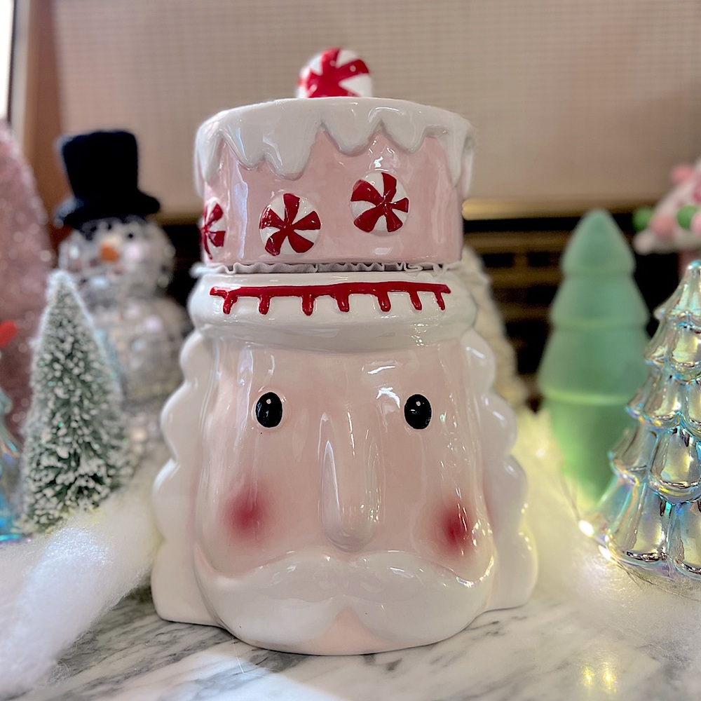 ✨NEW🎁Homegoods Connections Candy Cane Nutcracker Cookie Jar❤️